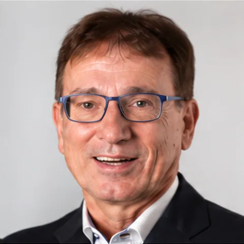 Portrait von Prof. Dr. med. habil. Dr. phil. Jörg Kriegsmann